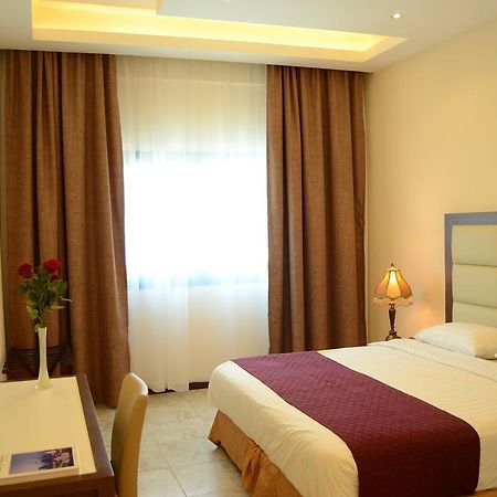Arcadia Hotel Suites Шарджа Экстерьер фото