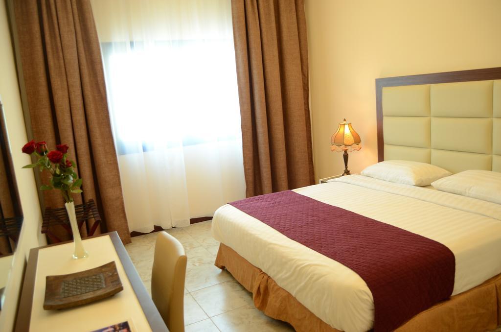Arcadia Hotel Suites Шарджа Экстерьер фото