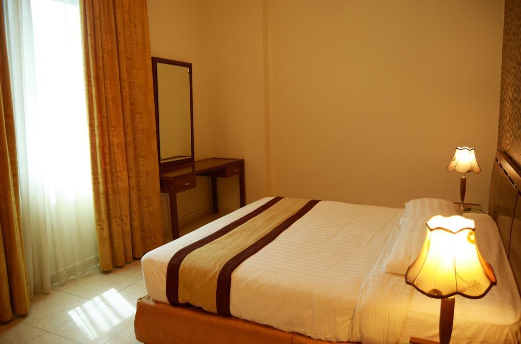 Arcadia Hotel Suites Шарджа Экстерьер фото