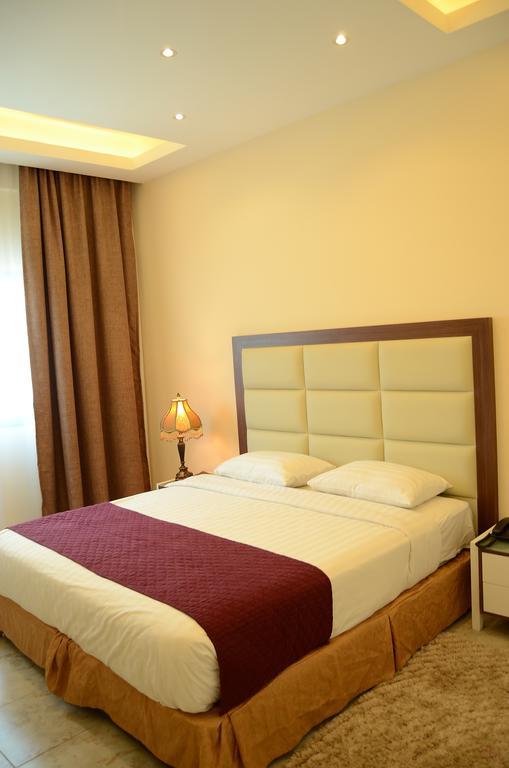 Arcadia Hotel Suites Шарджа Экстерьер фото