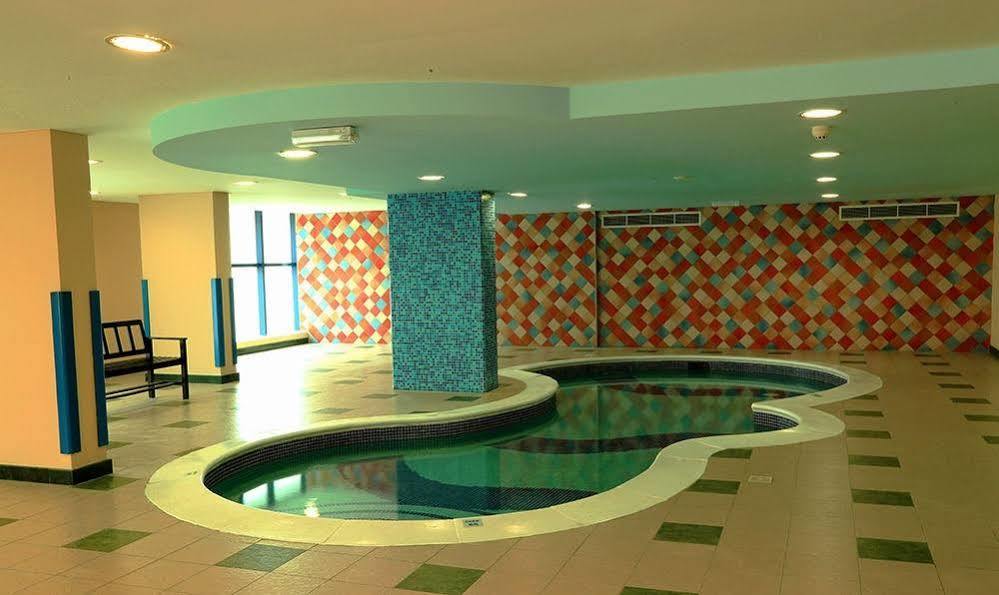 Arcadia Hotel Suites Шарджа Экстерьер фото